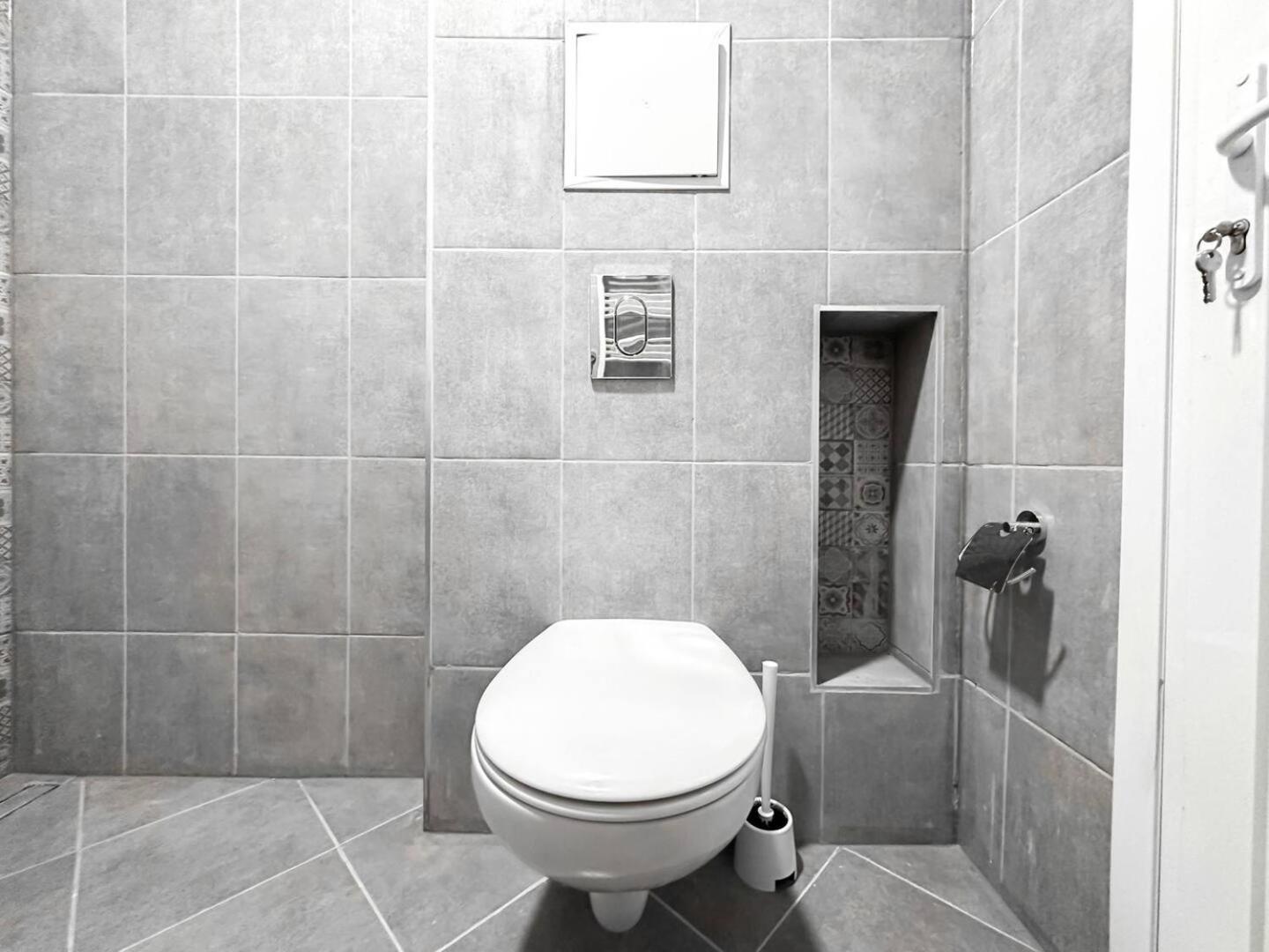 6 Studios 6 Bathrooms 2 Levels Kitchens Sofya Dış mekan fotoğraf