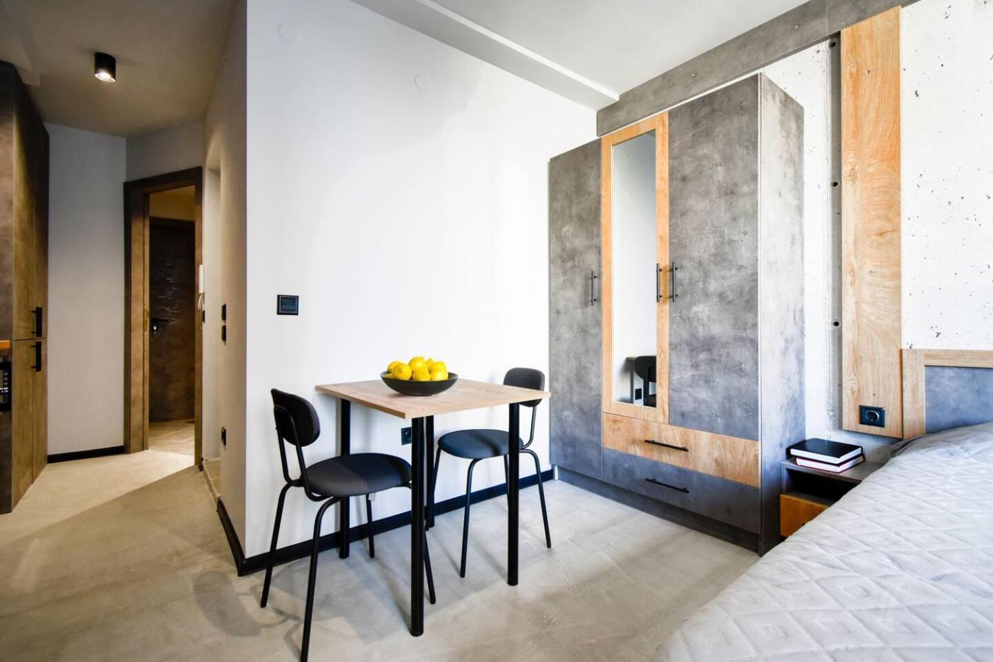 6 Studios 6 Bathrooms 2 Levels Kitchens Sofya Dış mekan fotoğraf