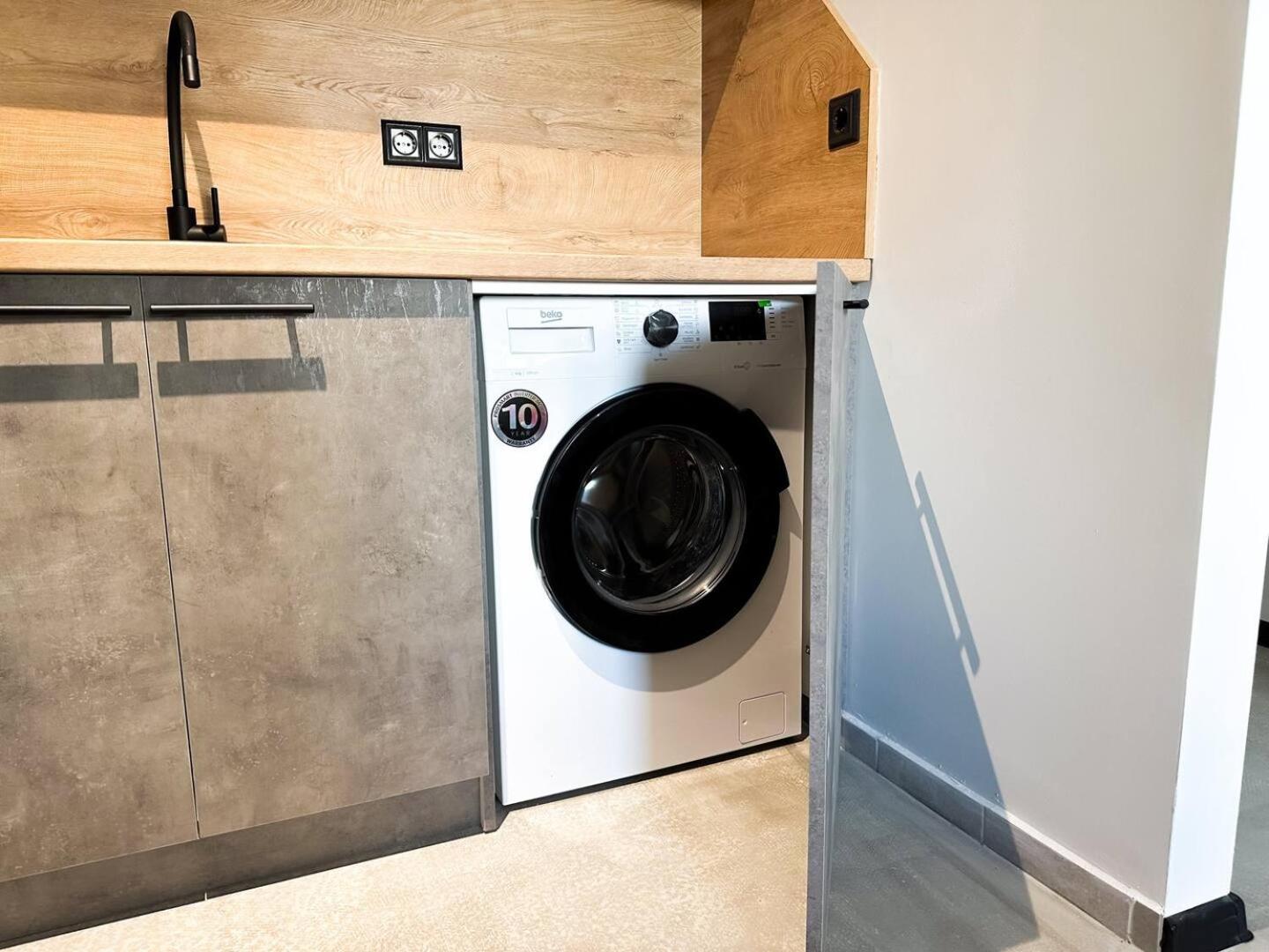 6 Studios 6 Bathrooms 2 Levels Kitchens Sofya Dış mekan fotoğraf